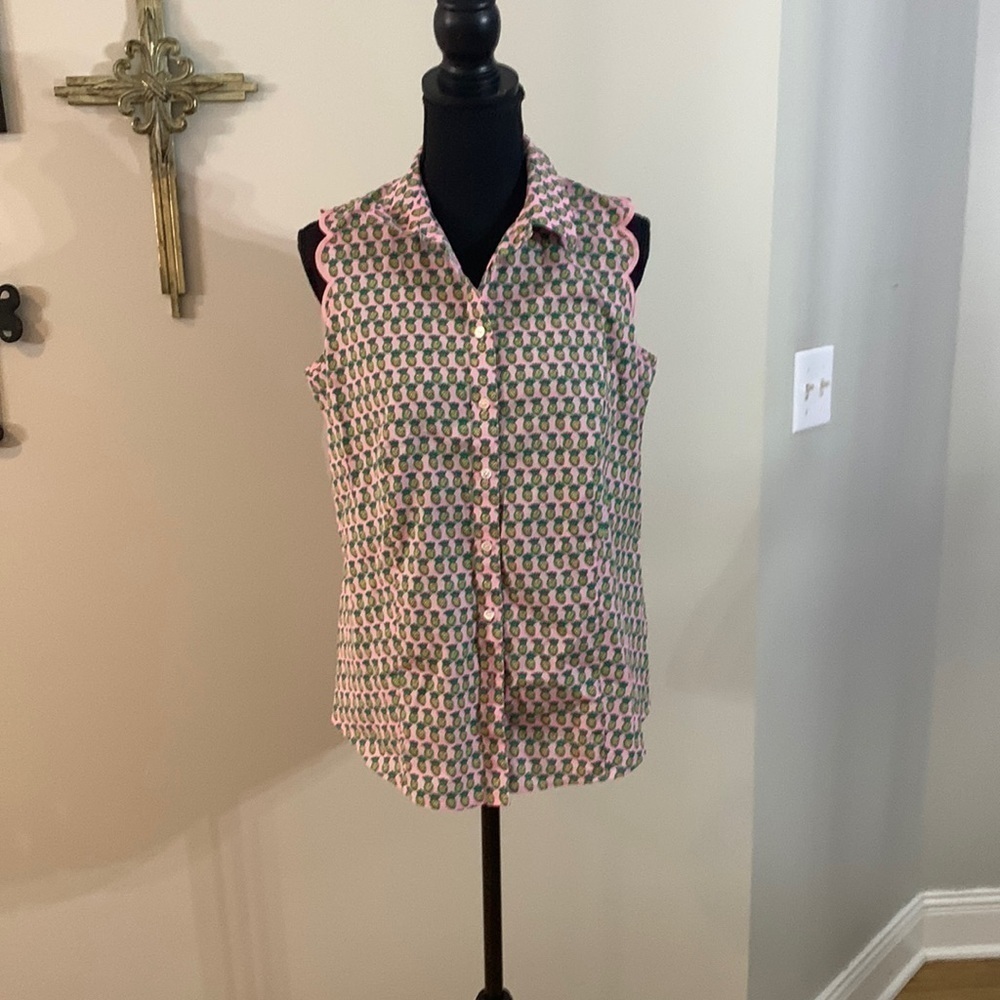 Talbots wrinkle free perfect scallop 10Pv sleeve pink pineapple button down